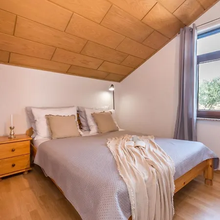 Apartment Mustel Travel